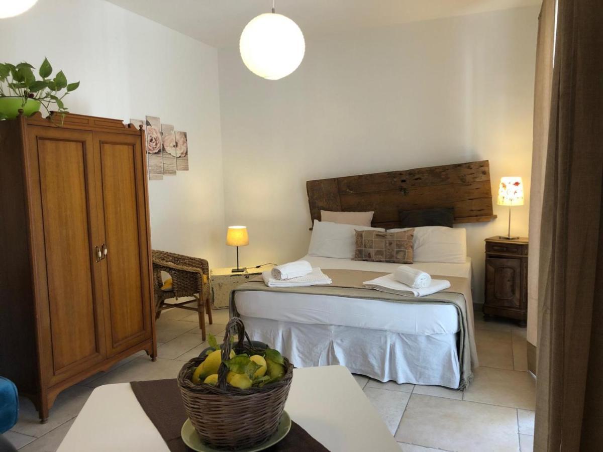 Bed and Breakfast Odegos Mono & Trilo Torre dell'Orso Esterno foto