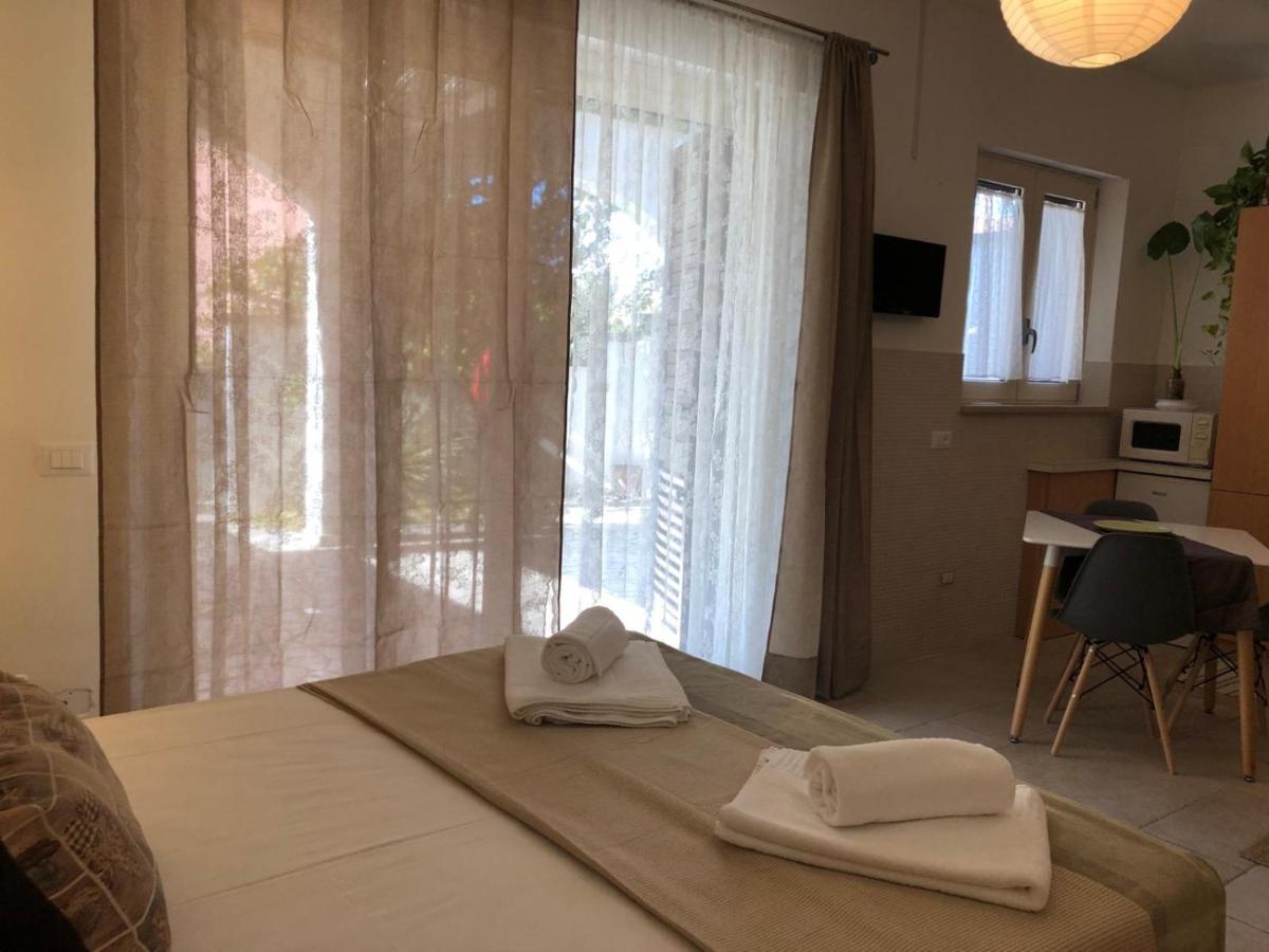 Bed and Breakfast Odegos Mono & Trilo Torre dell'Orso Esterno foto