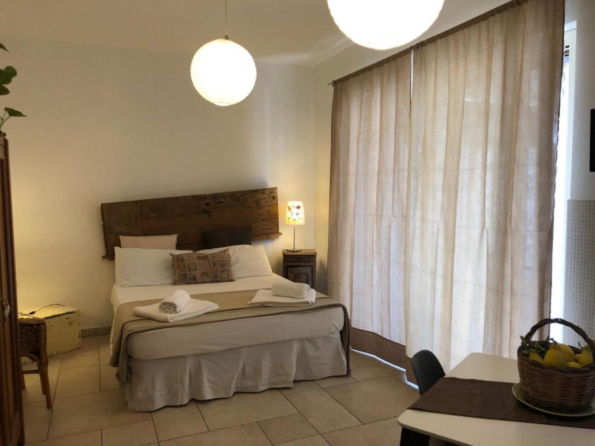 Bed and Breakfast Odegos Mono & Trilo Torre dell'Orso Esterno foto