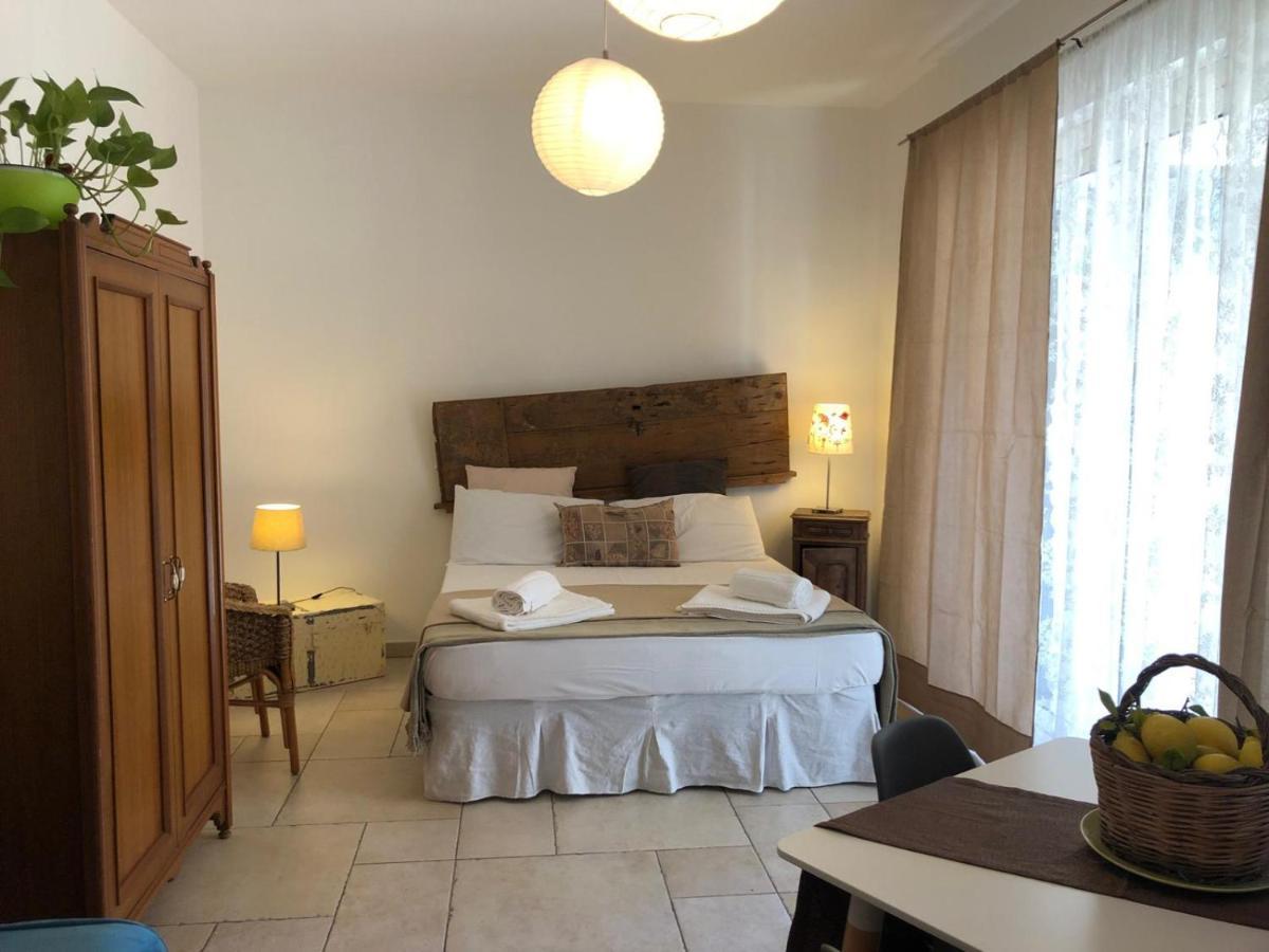 Bed and Breakfast Odegos Mono & Trilo Torre dell'Orso Esterno foto