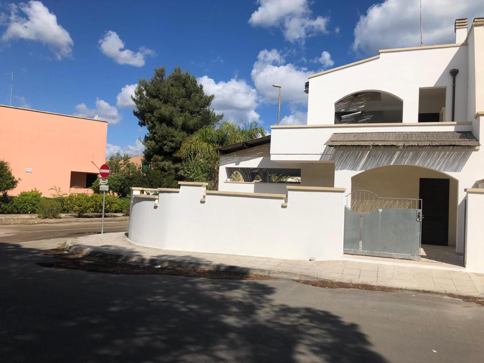 Bed and Breakfast Odegos Mono & Trilo Torre dell'Orso Esterno foto